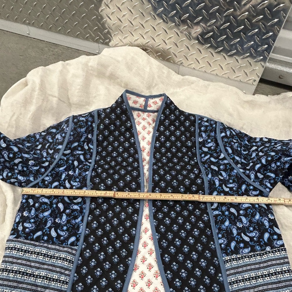 Patchwork Floral Reversible Jacket in Indigo & Petal, Size Large - Picture 13 of 16